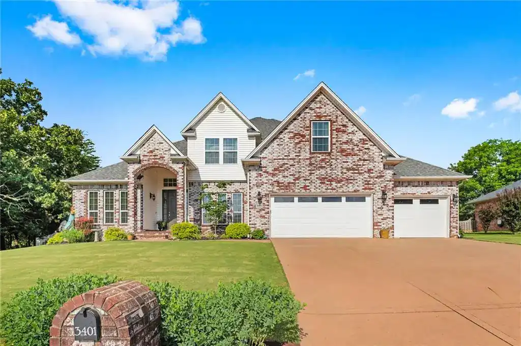 Sold brick home at 3401 Green Way, Alma, Arkansas